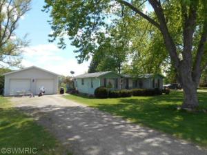951 Weaver Rd, Bronson, MI 49028 photo 6