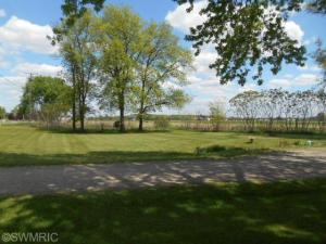 951 Weaver Rd, Bronson, MI 49028 photo 5