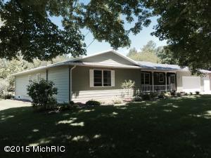 441 Apache Dr, Fremont, MI 49412 photo 1