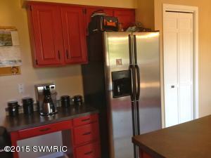17536 Hiawatha Dr, Spring Lake, MI 49456 photo 9