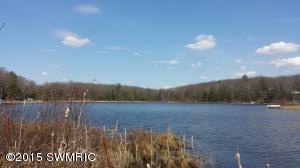 9080 S Two Lakes Dr, Baldwin, MI 49304 photo 2