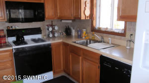 9080 S Two Lakes Dr, Baldwin, MI 49304 photo 5