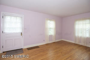 263 E Oak Grove Ave, Parchment, MI 49004 photo 4
