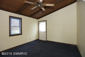 263 E Oak Grove Ave, Parchment, MI 49004 photo 10