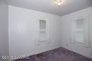 263 E Oak Grove Ave, Parchment, MI 49004 photo 7