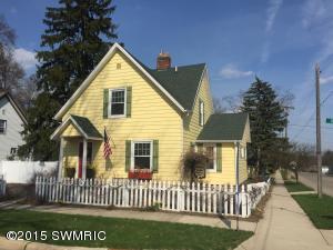 804 Third Ave, Lake Odessa, MI 48849 photo 1