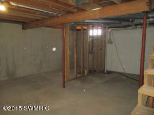 241 W Adams Rd, Bronson, MI 49028 photo 9