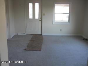 814 N York St, Belding, MI 48809 photo 4