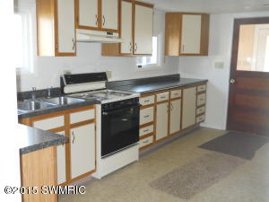 814 N York St, Belding, MI 48809 photo 5