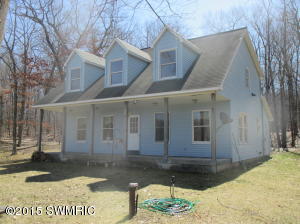 8330 Spring Rd NW, Stanton, MI 48888 photo 3