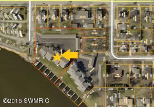 243 Riverfront St, Spring Lake, MI 49456 photo 4
