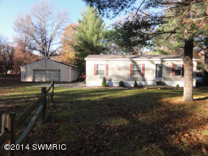 5161 E 36th St, Newaygo, MI 49337 photo 1