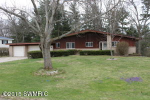 117 Pinecrest Rd, Whitehall, MI 49461 photo 2