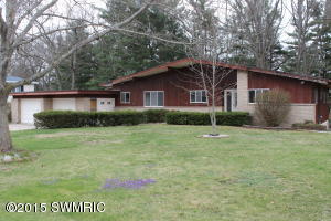 117 Pinecrest Rd, Whitehall, MI 49461 photo 3