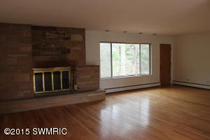117 Pinecrest Rd, Whitehall, MI 49461 photo 12