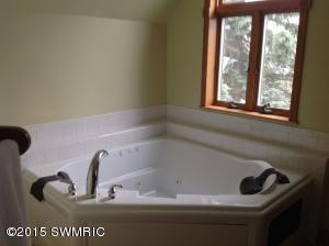 72 E Fourth St, Shelby, MI 49455 photo 10