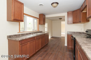 56950 Point Rd, Cassopolis, MI 49031 photo 6