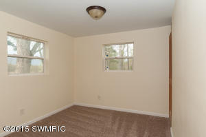 56950 Point Rd, Cassopolis, MI 49031 photo 10