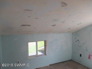 411 River Rd, Plainwell, MI 49080 photo 4