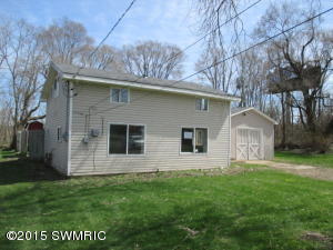 411 River Rd, Plainwell, MI 49080 photo 7