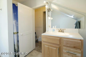 314 E Wheeler St, Three Rivers, MI 49093 photo 14