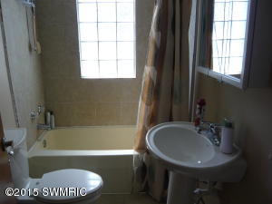 680 Lighthouse Dr, Coldwater, MI 49036 photo 7