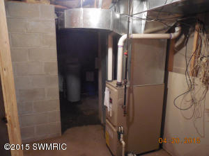 706 Lakeside Dr, Stanton, MI 48888 photo 10