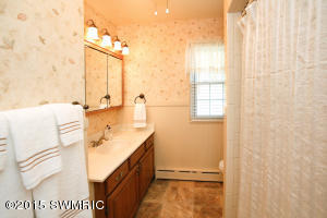 112 West St, Plainwell, MI 49080 photo 11