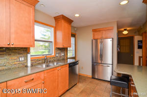 469 Adapointe Dr SE, Ada, MI 49301 photo 11