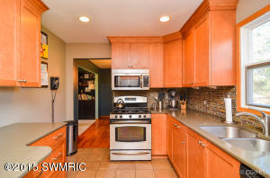469 Adapointe Dr SE, Ada, MI 49301 photo 7