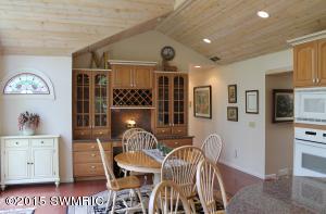 13542 Main Dr, Harbert, MI 49115 photo 7
