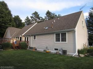 4833 W Red Pine Dr, Grant, MI 49327 photo 2