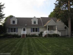 4833 W Red Pine Dr, Grant, MI 49327 photo 1