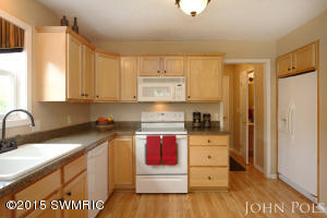 3556 Maple Leaf Ln, Hamilton, MI 49419 photo 8