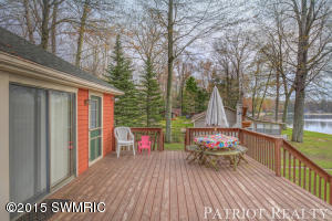 12574 S Sand Beach Dr, Grant, MI 49327 photo 11