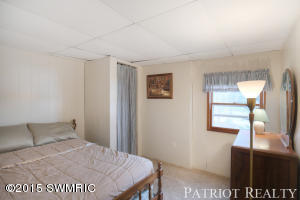 12574 S Sand Beach Dr, Grant, MI 49327 photo 23