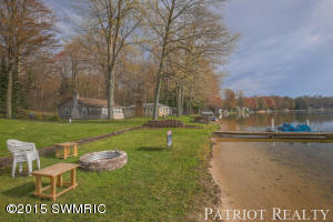 12574 S Sand Beach Dr, Grant, MI 49327 photo 5