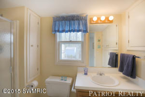 12574 S Sand Beach Dr, Grant, MI 49327 photo 24