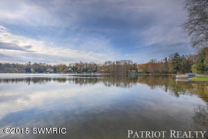 12574 S Sand Beach Dr, Grant, MI 49327 photo 7