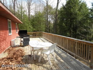 8863 E Ruth Dr, Walkerville, MI 49459 photo 3