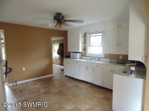 214 State St, Bronson, MI 49028 photo 5