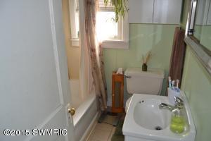 509 Exchange St, Spring Lake, MI 49456 photo 13