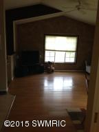 335 Pineview Dr, Belding, MI 48809 photo 7