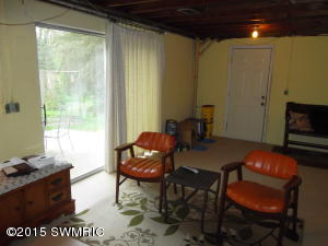 55 1st, Plainwell, MI 49080 photo 11