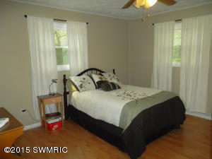 55 1st, Plainwell, MI 49080 photo 8