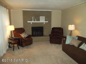 55 1st, Plainwell, MI 49080 photo 2