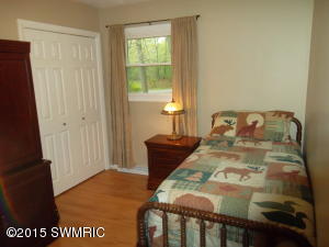 55 1st, Plainwell, MI 49080 photo 9