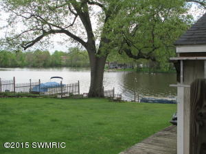 447 Maple St, Colon, MI 49040 photo 5