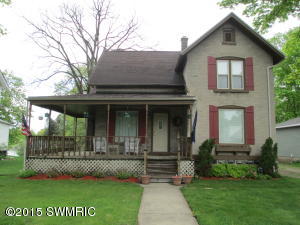 447 Maple St, Colon, MI 49040 photo 1