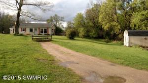 707 E State St, Belding, MI 48809 photo 1